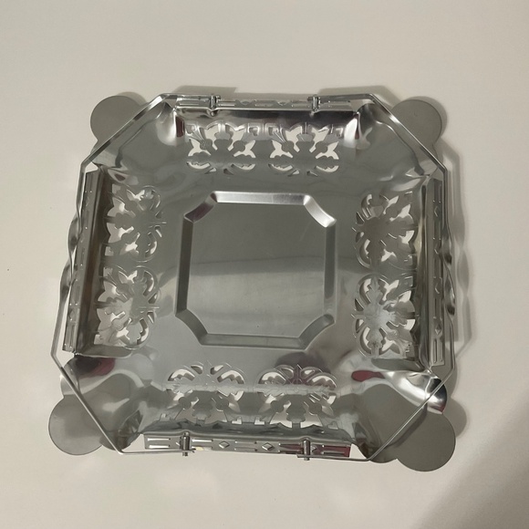 VTG Silver Tone Serving Tray with Folding Handles Chrome - Picture 4 of 10